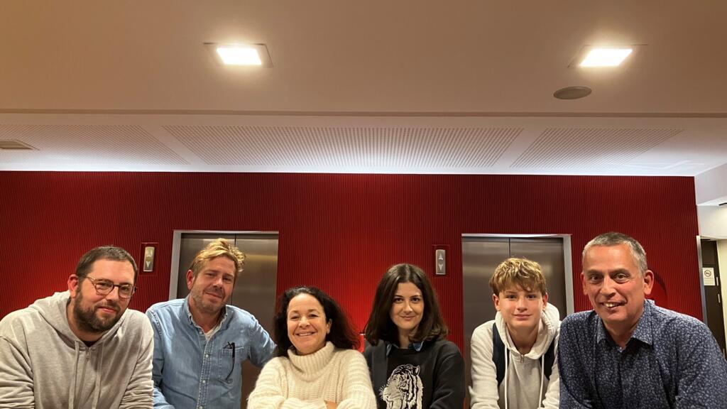 Simon Rozé, Igor Strauss, Anne-Cécile Bras, Gabrielle Maréchaux, Romain et Vasile Damian.