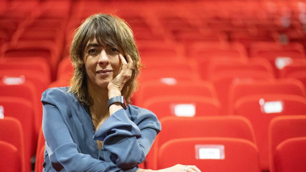 A diretora brasileira Christiane Jatahy será homenageada com o Leão de Ouro na próxima Biena de Veneza. Na imagem, a dramaturga durante Festival de Avignon, em 2019