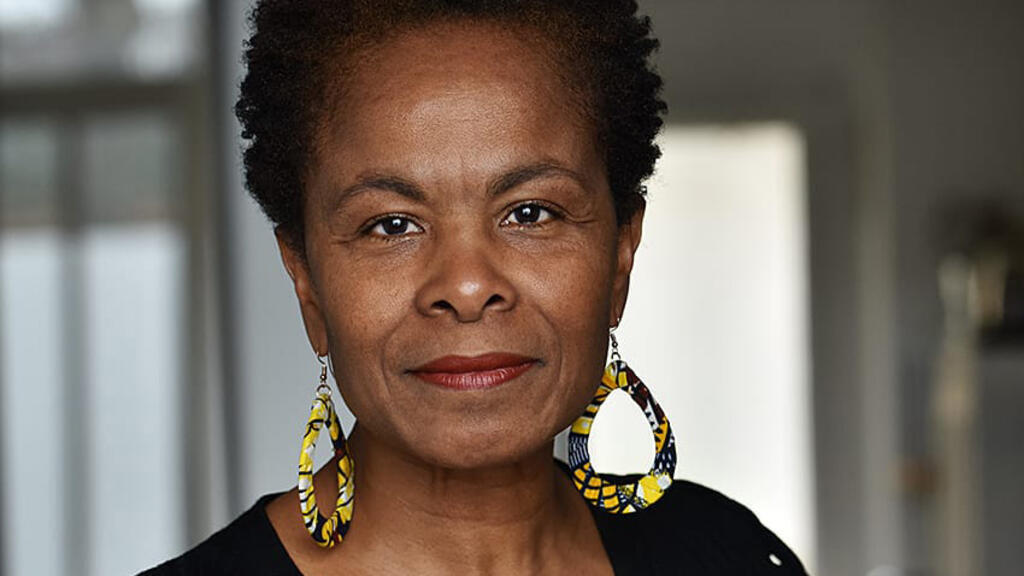 Gerda Cadostin, esprits de famille