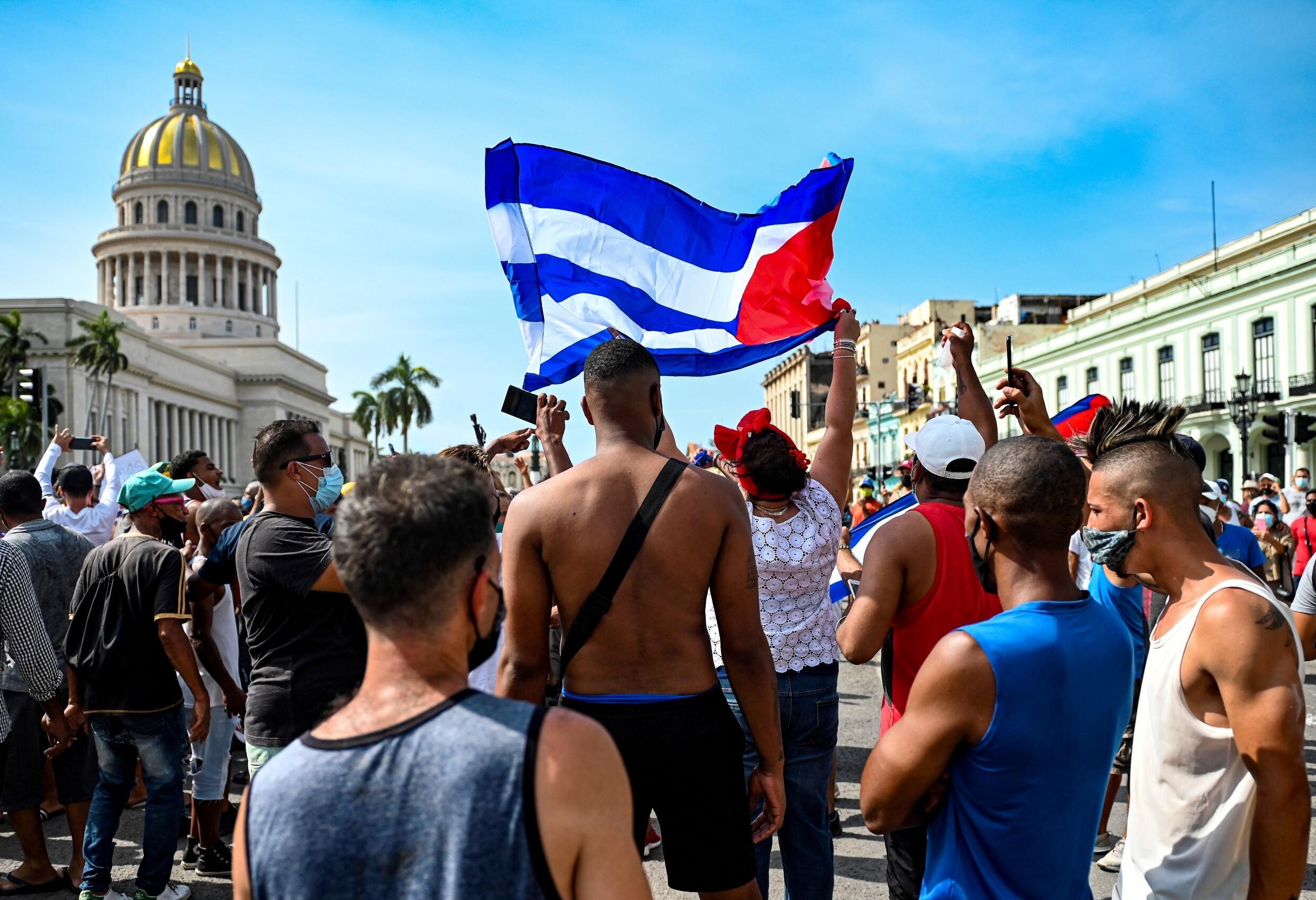 'La llama se mantiene viva' en Cuba, dos años después del 11j
