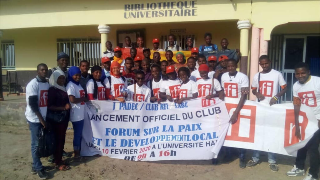 Les membres du Club RFI Labé.