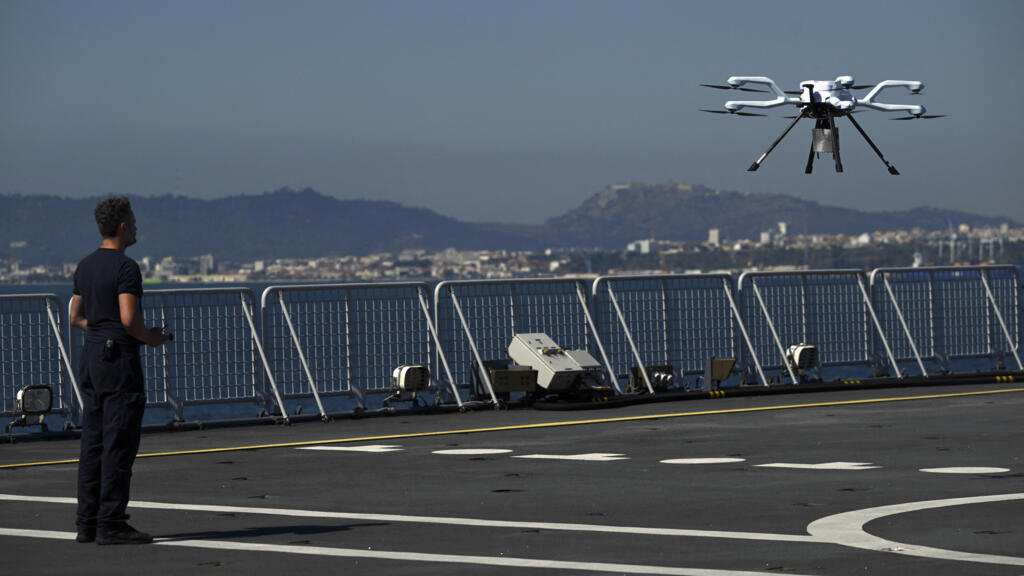 Face aux incursions de drones et aux brouillages offensifs, l'Otan fourbit ses armes