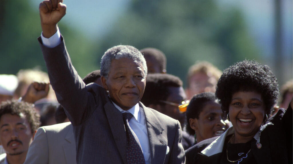 Nelson Mandela, le jour de sa libération de prison, le 11 février 1990.
